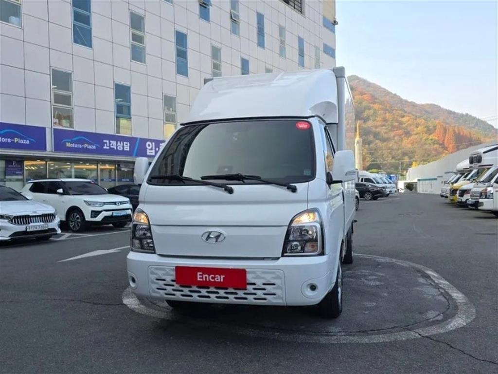 Hyundai Porter 1.0 Ton/ Super Cab/ Long Wheelbase 2