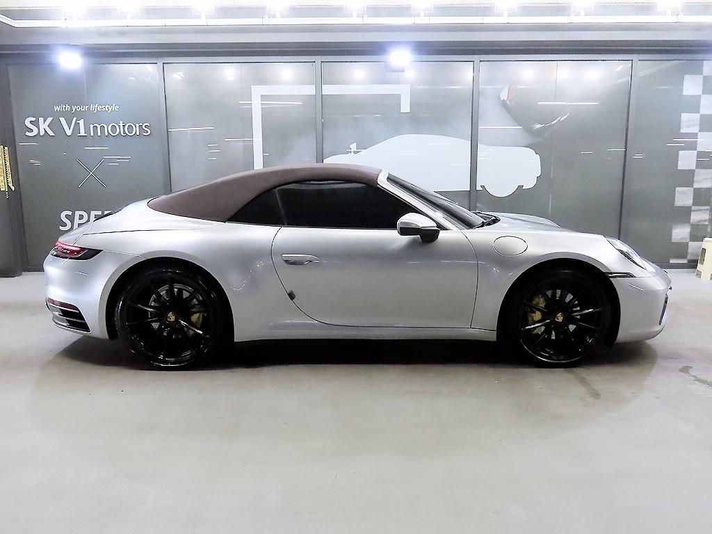 Porsche Carrera Cabriolet 4