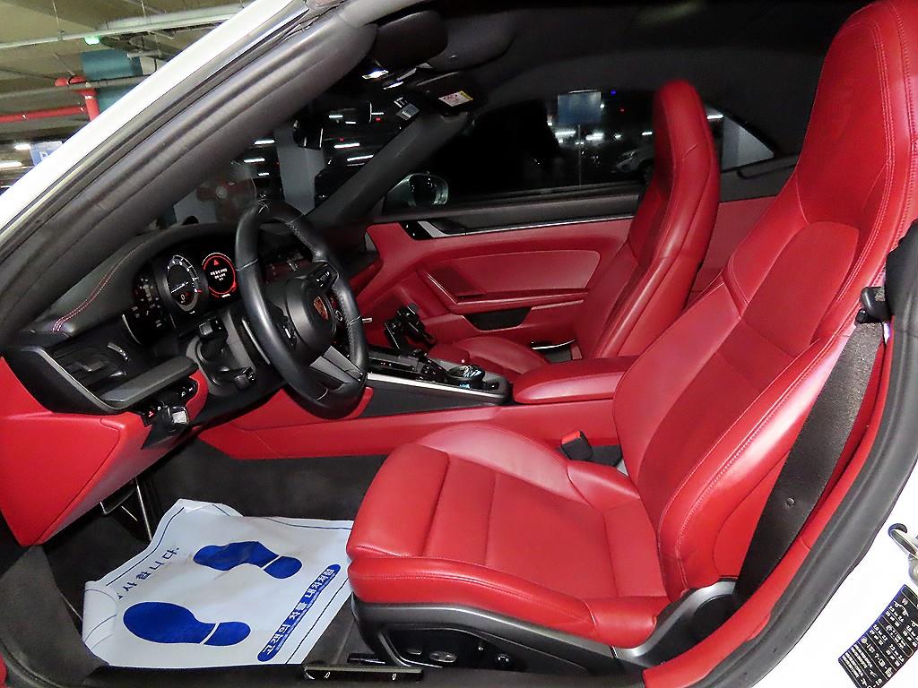 Porsche Carrera Cabriolet 9