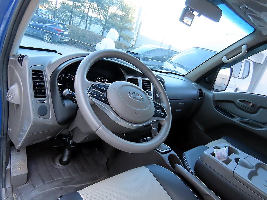 Hyundai Porter Super Cab/ Long Wheelbase/ 2WD Smart 8