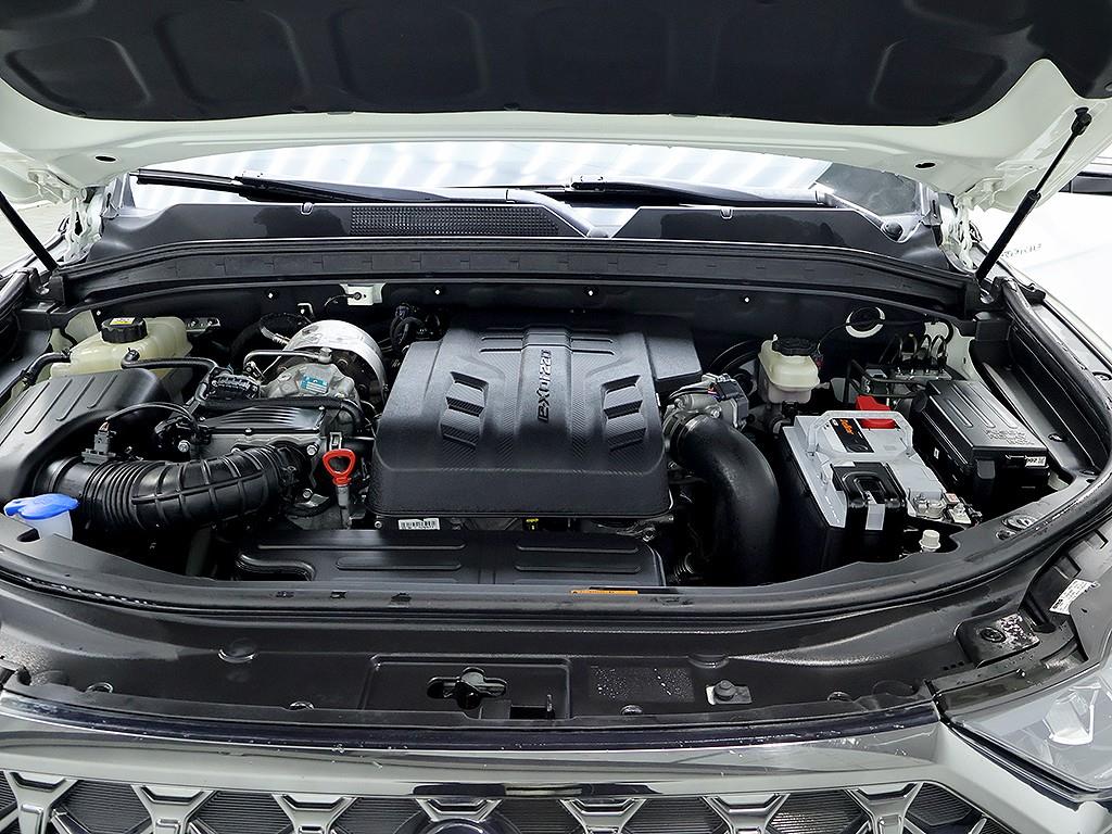 KG Mobility (Ssangyong) Rexton Diesel 2.2 4WD The Black 8