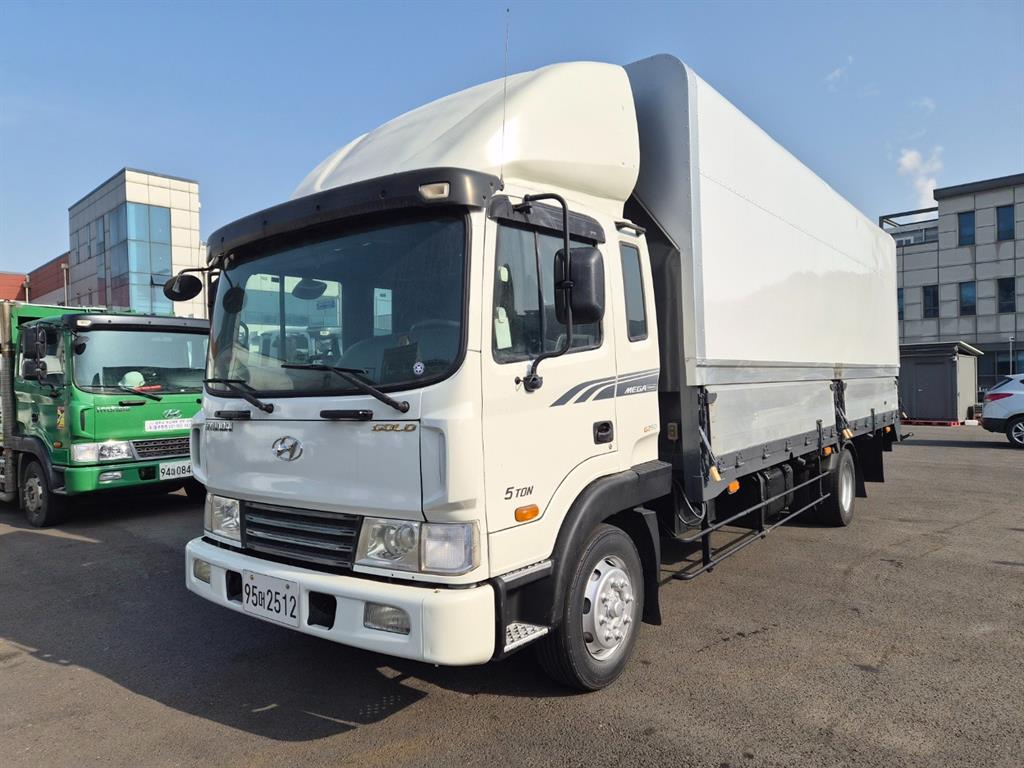현대 메가트럭 윙바디 4.5톤 수동 - 중고 트럭 매물 이미지