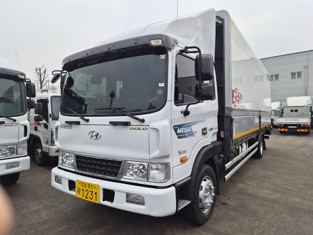 현대 메가트럭 윙바디 5톤 수동 - 중고 트럭 매물 이미지