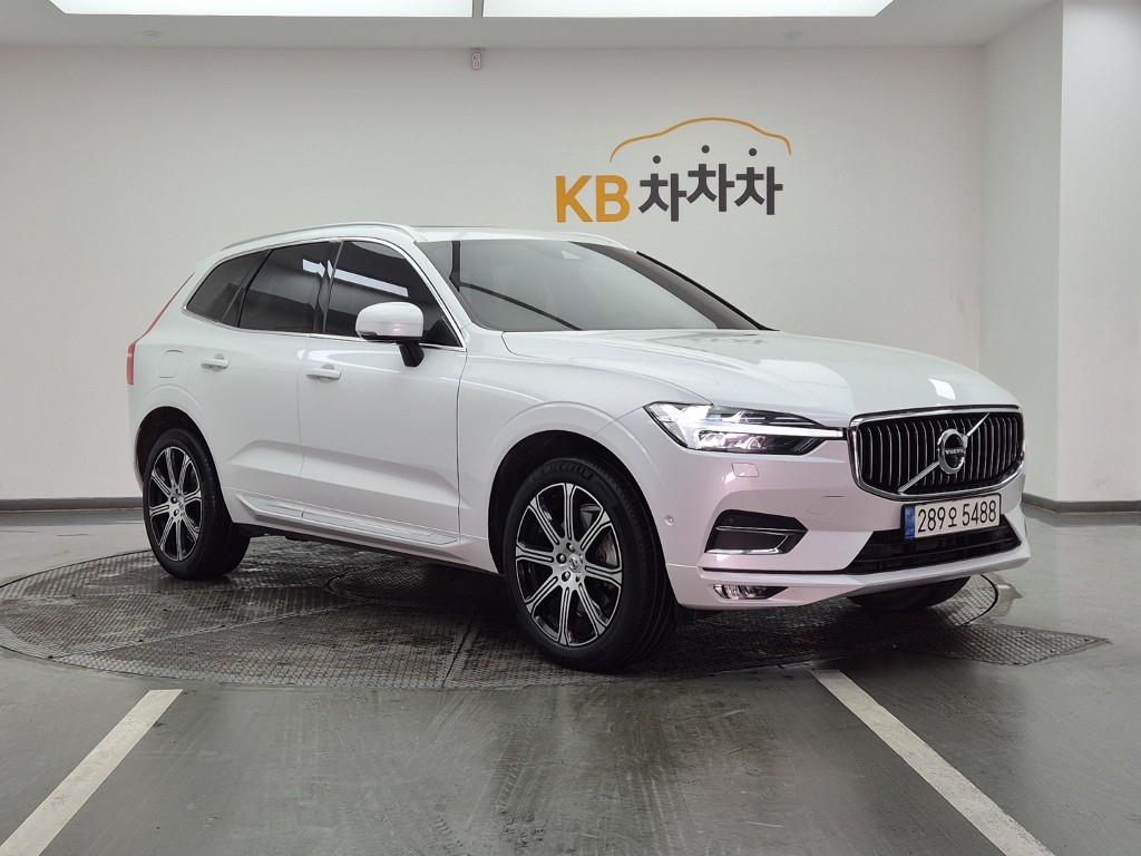 Volvo XC60 B6 AWD Inscription — фото 2
