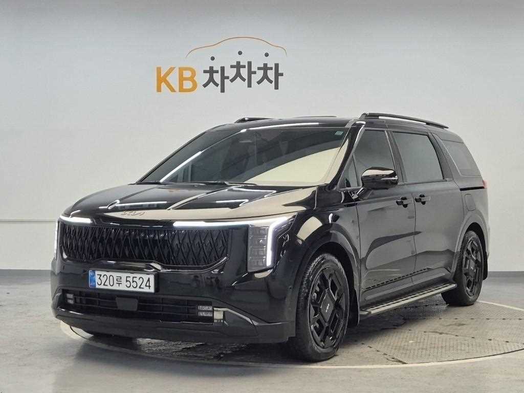 Kia Carnival HEV Signature