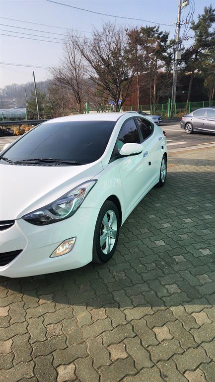 Hyundai Avante M16 GDI Premier 4