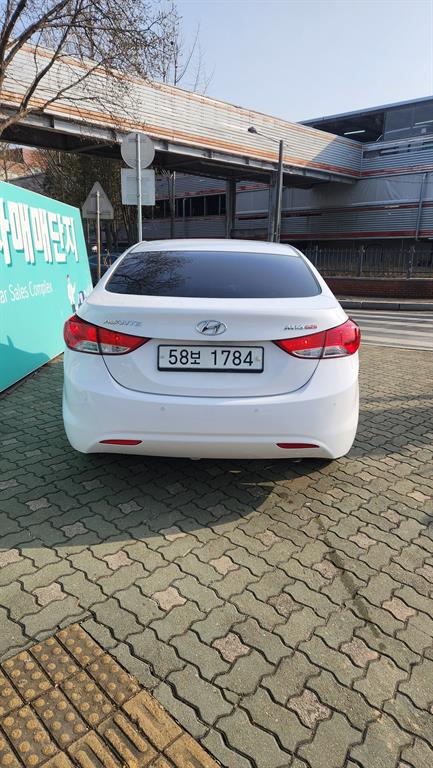 Hyundai Avante M16 GDI Premier 5