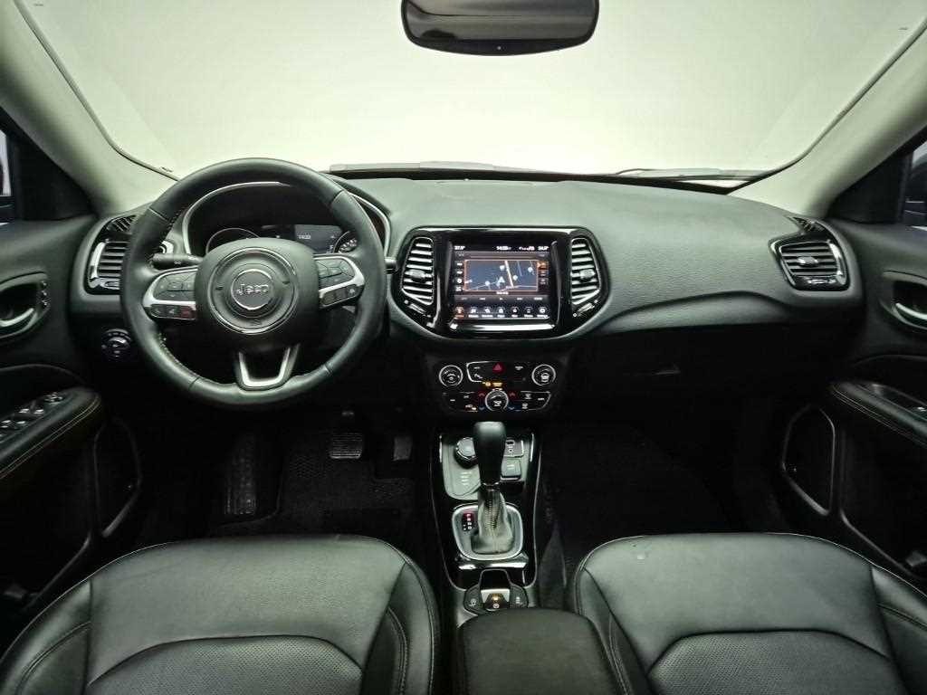 Jeep Compass 2.4 AWD Limited 7
