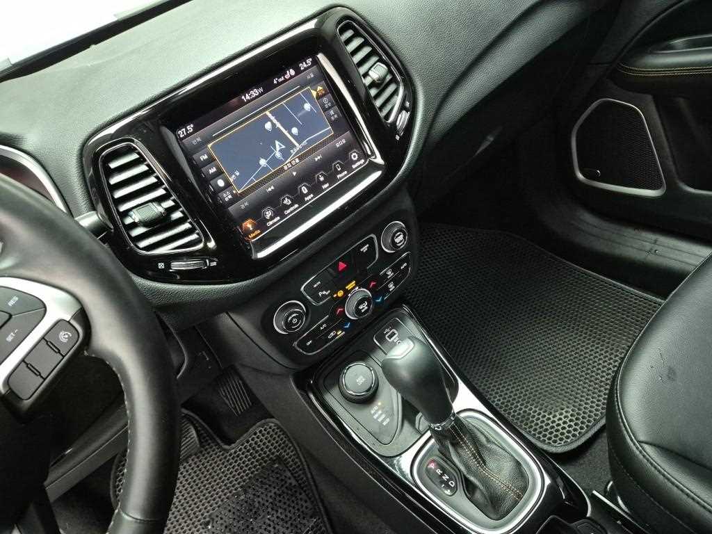 Jeep Compass 2.4 AWD Limited 10