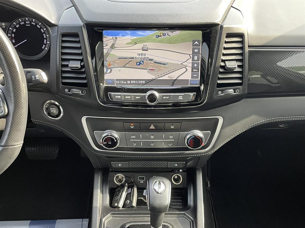 KG Mobility (Ssangyong) Rexton Diesel 2.2 4WD 5 Link Prestige Special 8