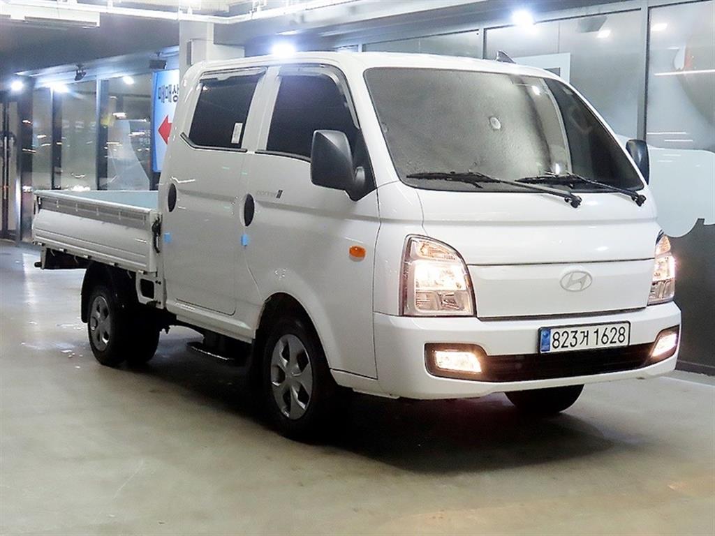 Hyundai Porter Double Cab/ Long Wheelbase/ 2WD Style