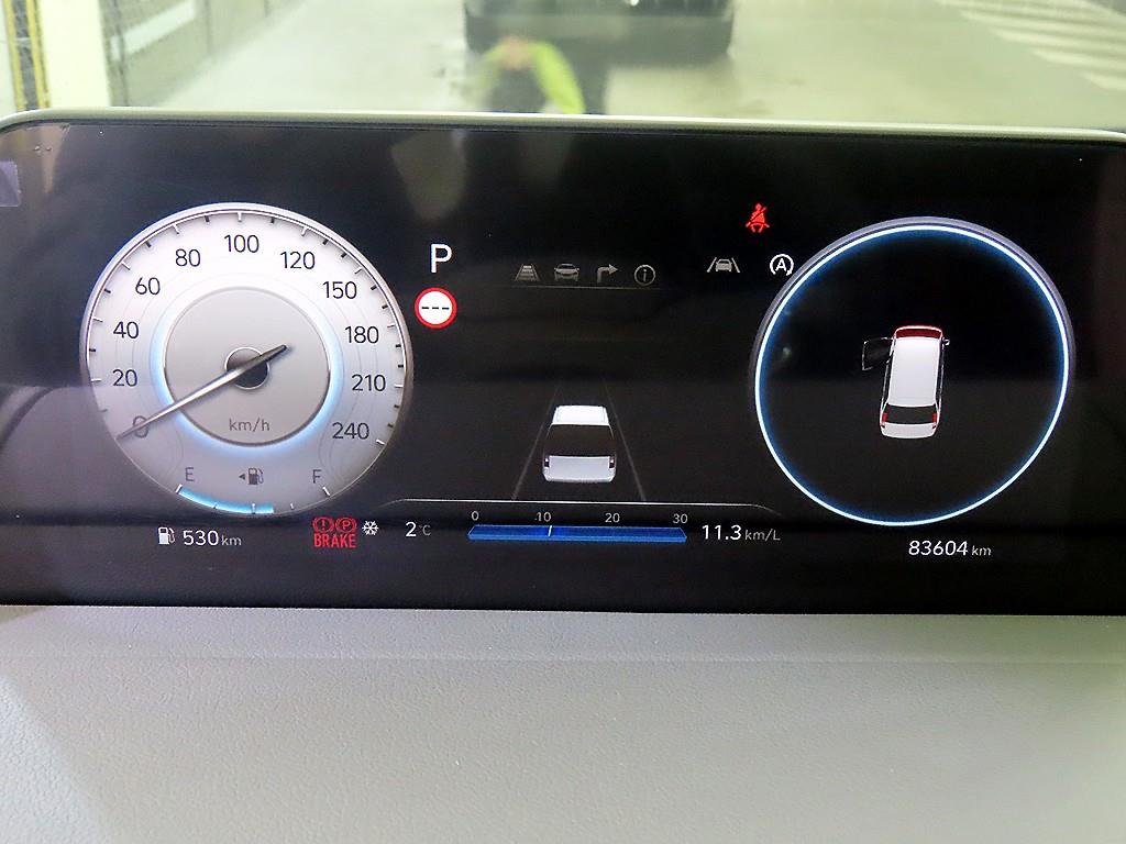 Hyundai Staria 4WD Diesel Lounge Inspiration 10