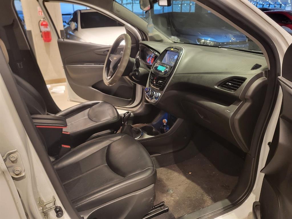 Chevrolet Spark LT Plus 8