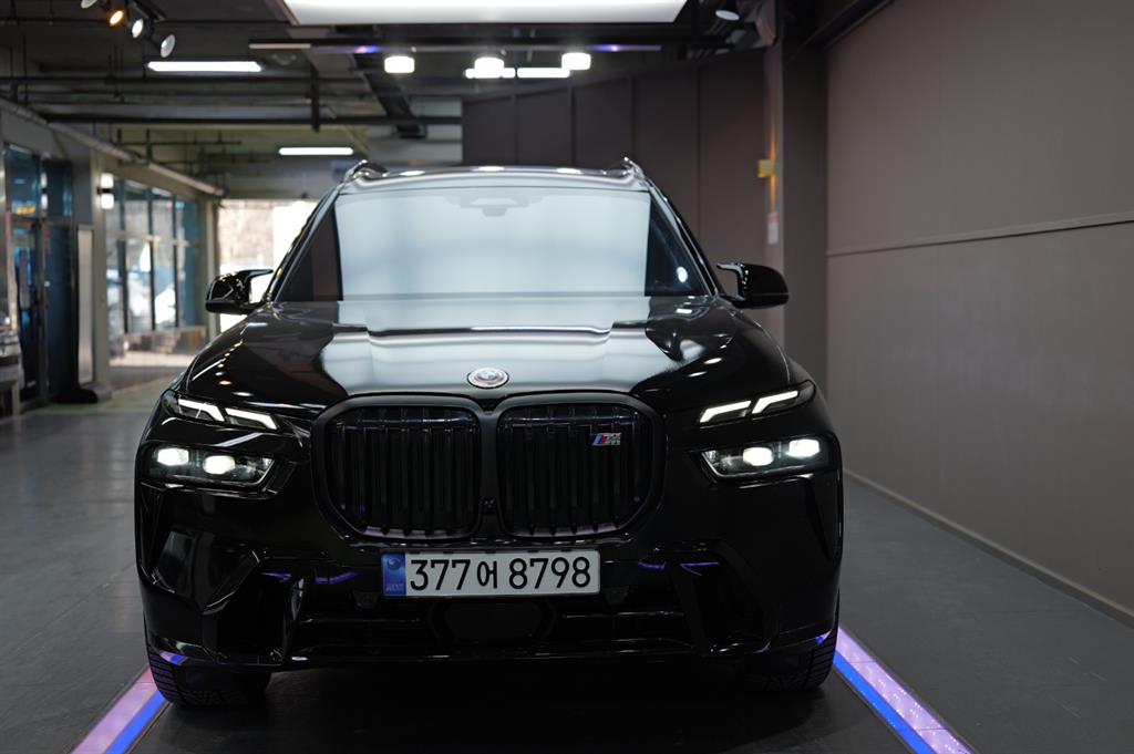 BMW X7 M60i M Sport Pro 4