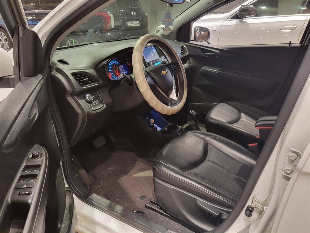 Chevrolet Spark LT Plus 10