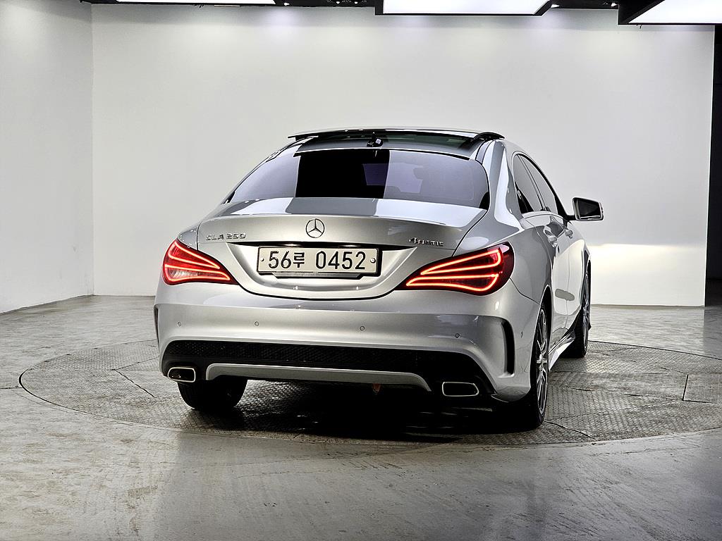 Mercedes-Benz CLA-Class CLA250 4MATIC 4