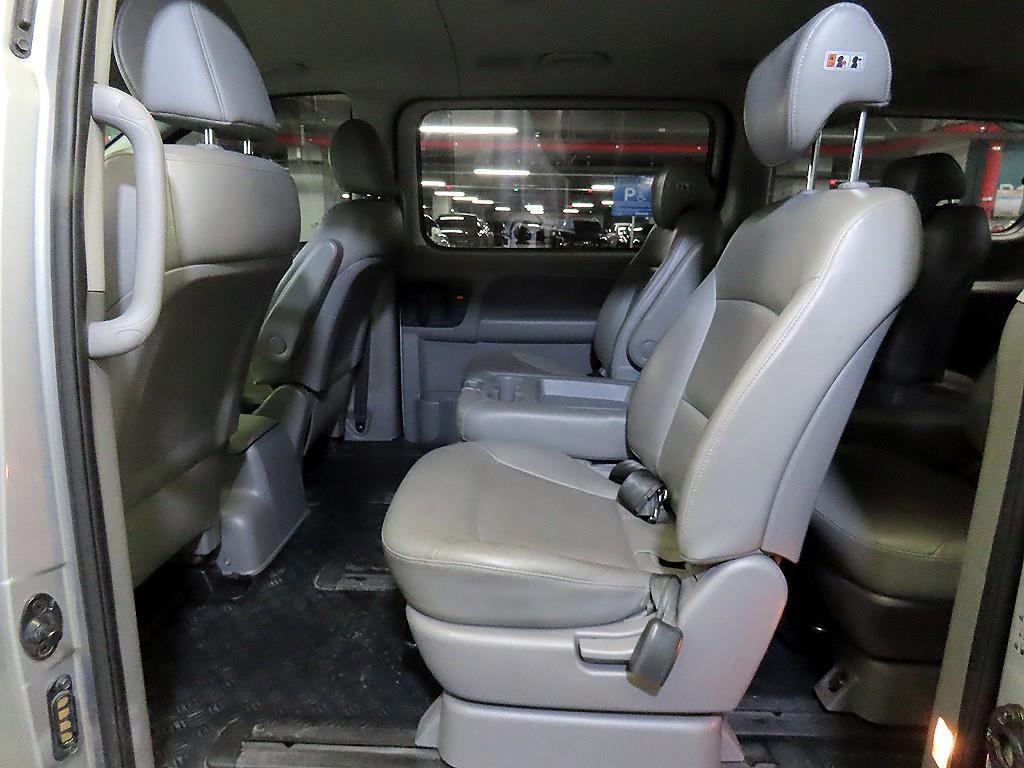 Hyundai Starex Wagon Smart 8