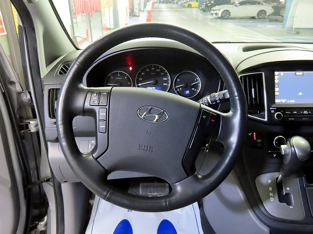 Hyundai Starex Wagon Smart 10