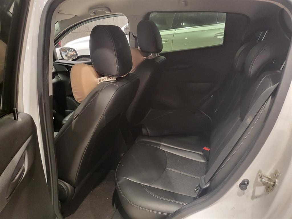 Chevrolet Spark LT Plus 6