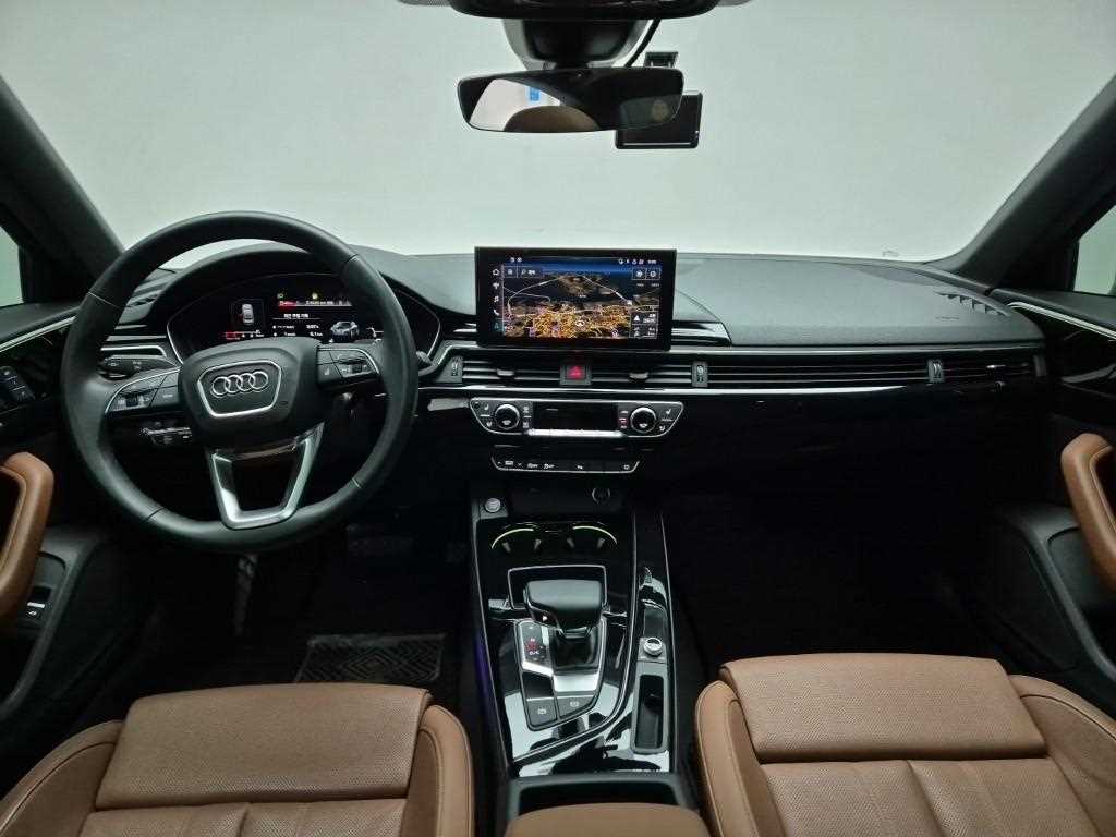 Audi A4 40 TFSI Premium 8