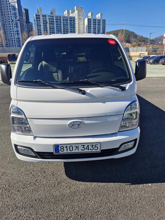 Hyundai Porter Super Cab/ Long Wheelbase/ 2WD Smart