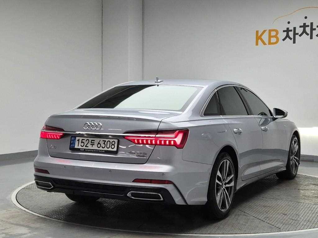 Audi A6 45 TFSI Quattro Premium 4