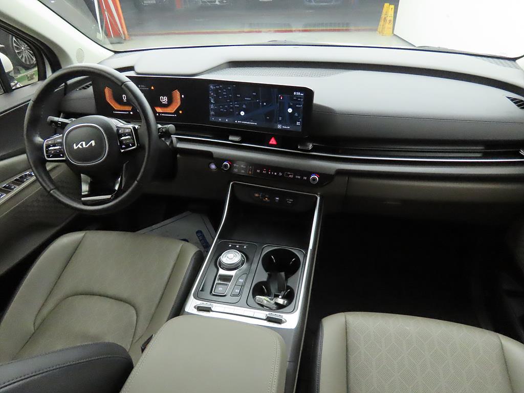 Kia Carnival Diesel Prestige 6