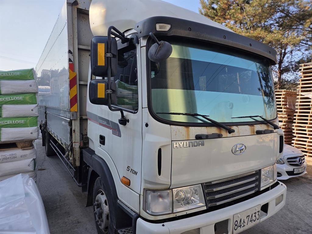 현대 메가트럭 윙바디 5톤 수동 - 중고 트럭 매물 이미지