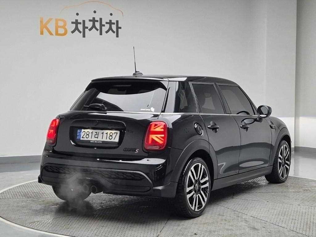 Mini Cooper 5 Duo Classic 4