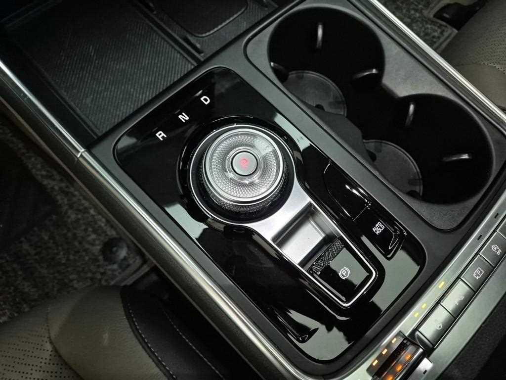 Kia Carnival Diesel Noblesse 9