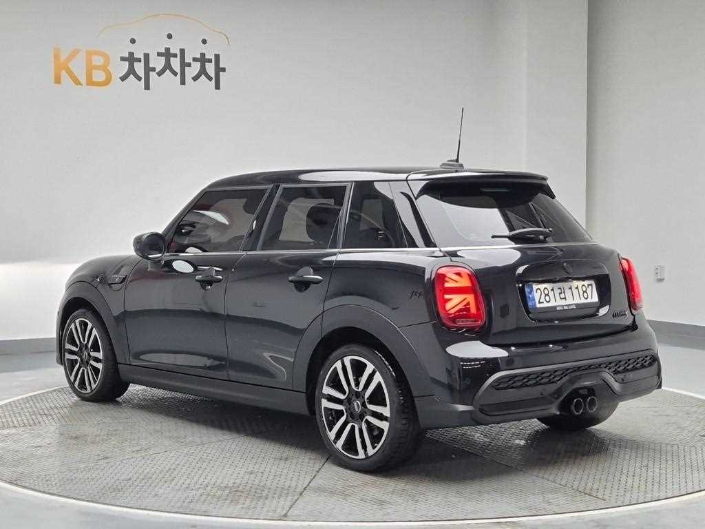 Mini Cooper 5 Duo Classic 3