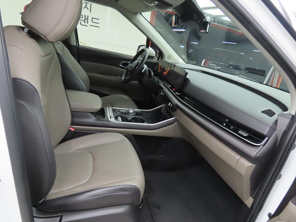 Kia Carnival Diesel Prestige 9