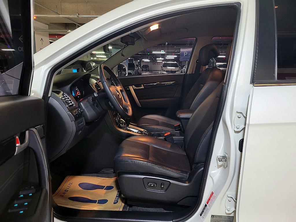 Chevrolet Captiva 2.0 2WD LT Premium 8