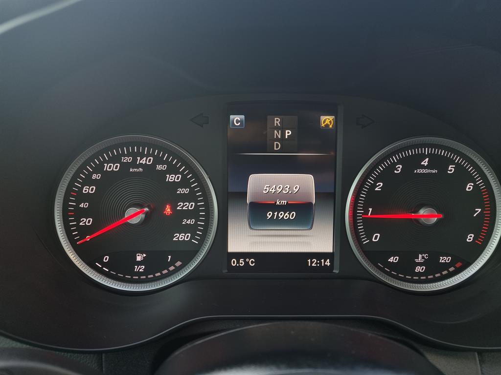 Mercedes-Benz C-Class C200 9