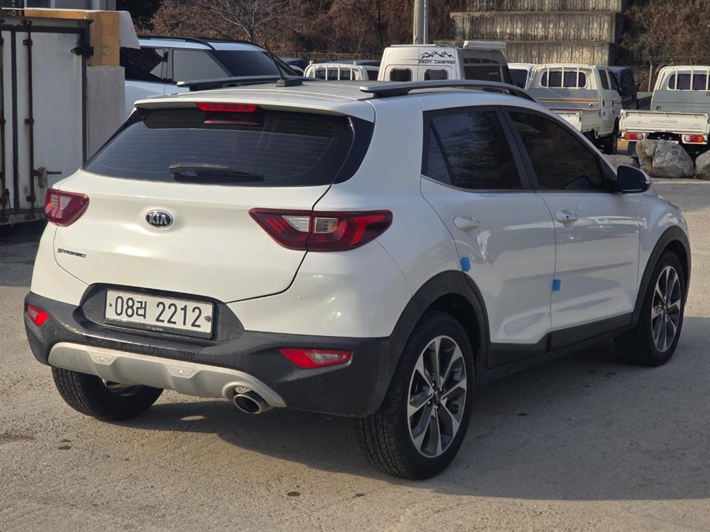 Kia Stonic Diesel 1.6 Prestige 6