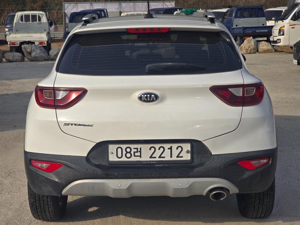 Kia Stonic Diesel 1.6 Prestige 7