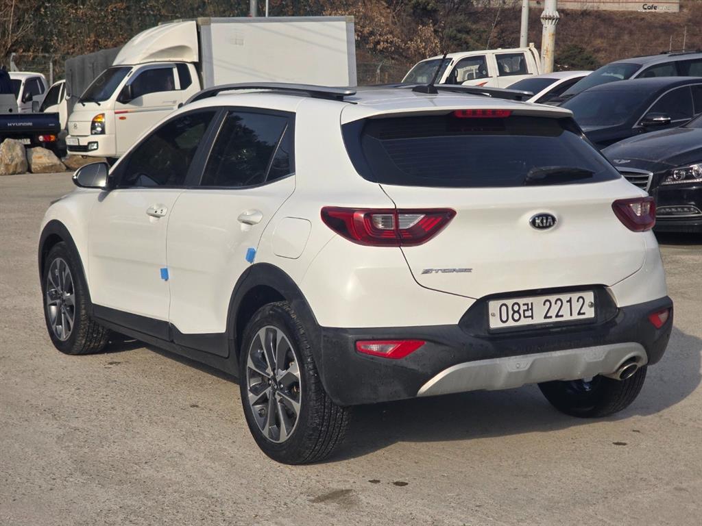 Kia Stonic Diesel 1.6 Prestige 8