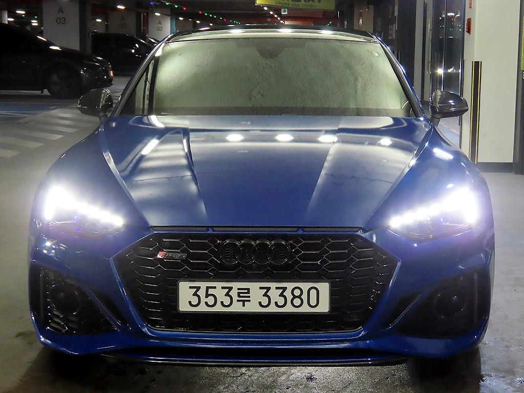아우디 RS5 스포트백 2.9 TFSI 콰트로 사진