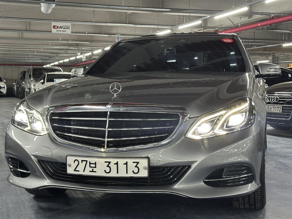 Mercedes-Benz E-Class E300 Elegance 3