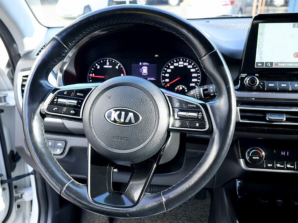 Kia Seltos Diesel 1.6 2WD Noblesse 9