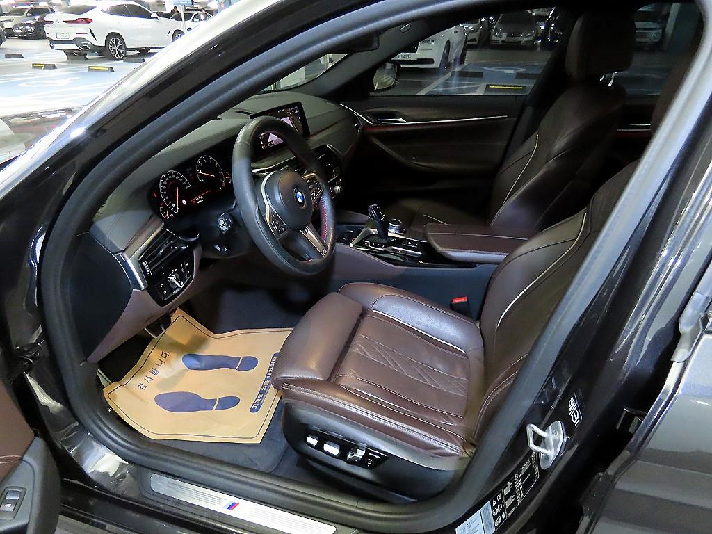 BMW 5 Series 530i xDrive M Sport Plus 7