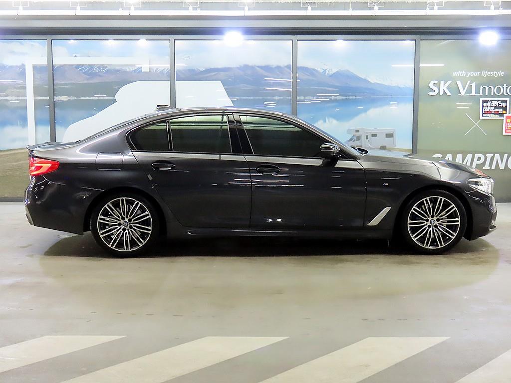 BMW 5 Series 530i xDrive M Sport Plus 4