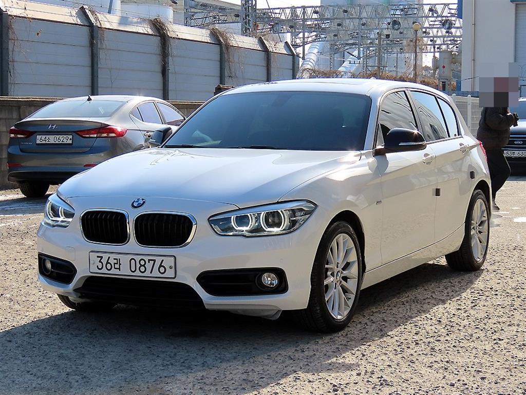 BMW 1시리즈 118d 스포츠 사진 2/20