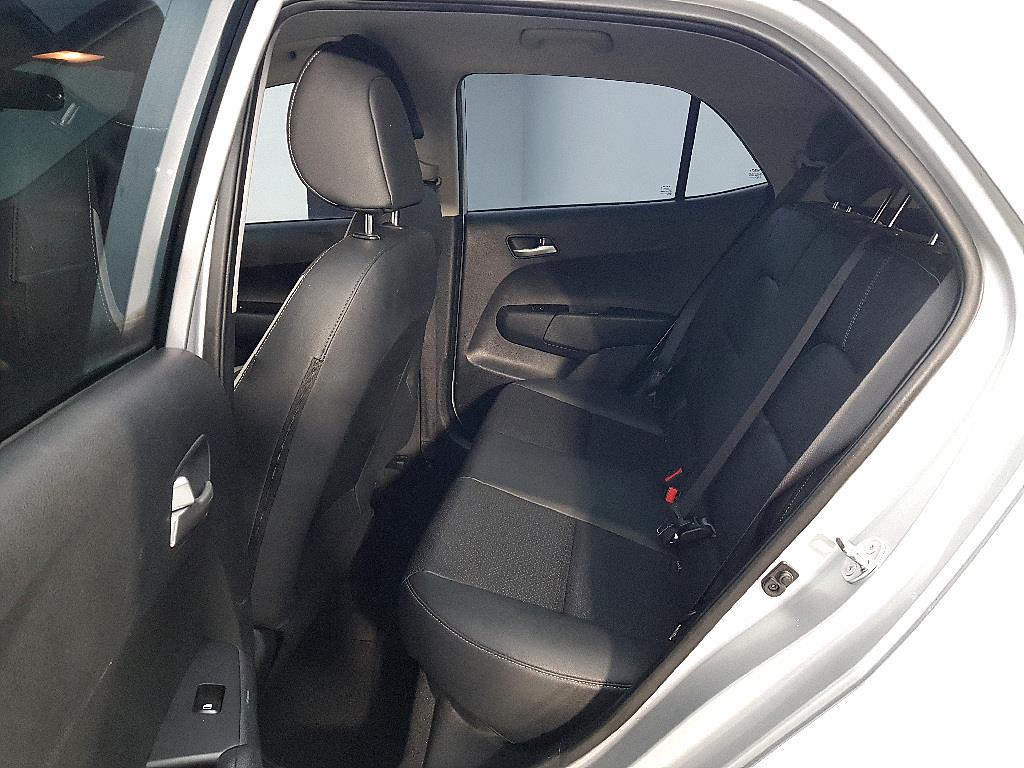 Kia Morning 1.0 Gasoline Trendy 10