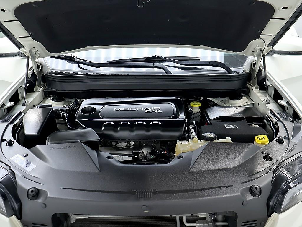 Jeep Cherokee 2.4 Longitude High AWD 8