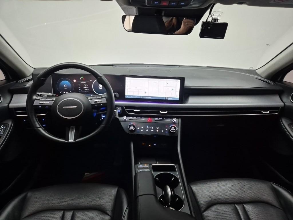 Hyundai Sonata Gasoline 2.0 Exclusive 8