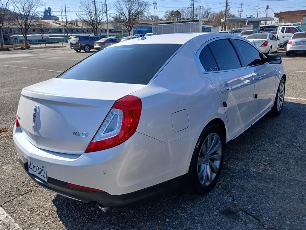 Lincoln MKS 3.7 6