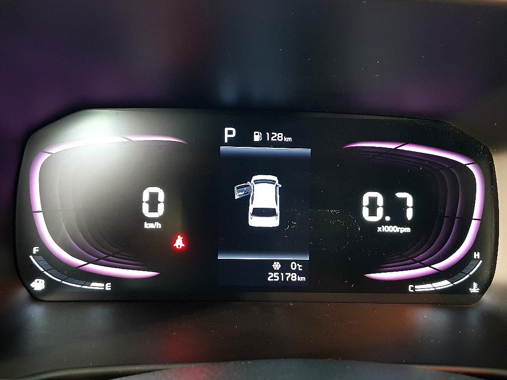 Kia Morning 1.0 Gasoline Trendy 8