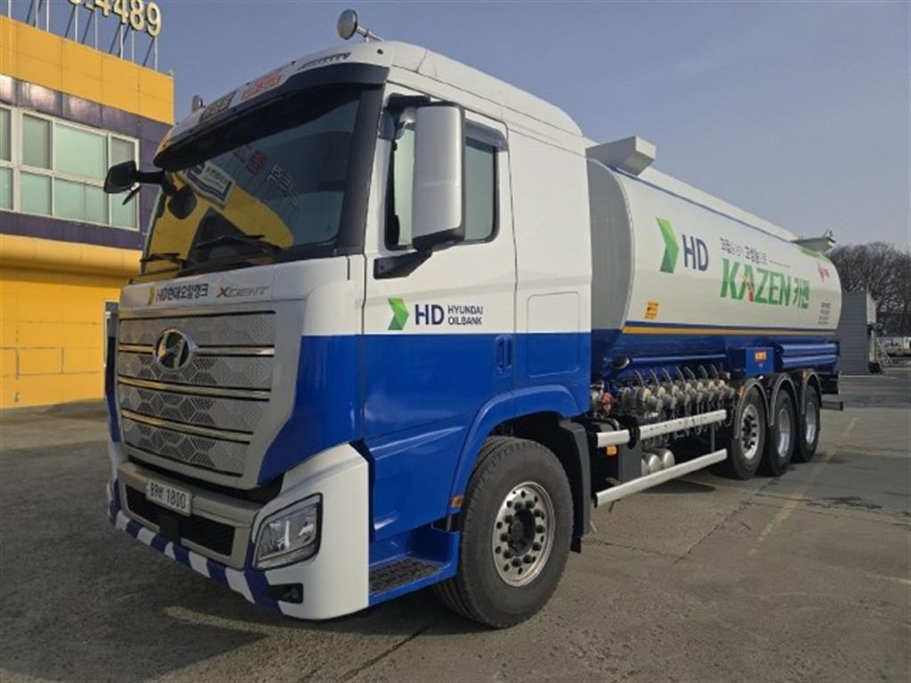 현대 탱크로리 엑시언트 28,000L 오토 - 중고 트럭 매물 이미지