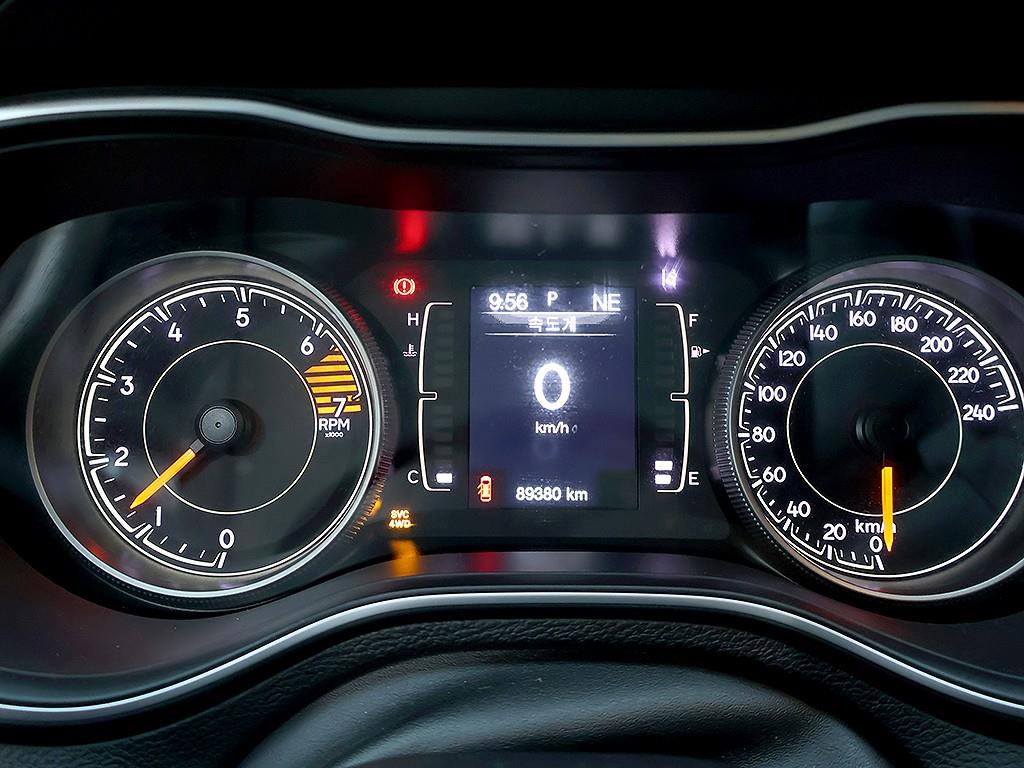 Jeep Cherokee 2.4 Longitude High AWD 7